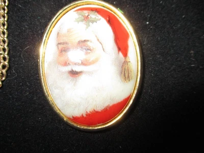 Vintage Christmas Santa Claus Pendant Necklace.  31 inches.   Gift Box. - Image 1 of 3