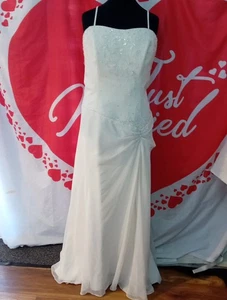 Wedding Dress size 24 ivory chiffon, check measurements, F - Picture 1 of 7