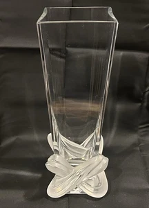 Hermoso jarrón de cristal LALIQUE Lucca 11” de alto firmado FRANCIA sin astillas/grietas - Imagen 1 de 16