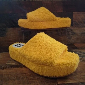 Ma'91 Women's Cozy Yellow Sherpa Slippers Platform Sandals Size 38 EU/ 7.5 US - Picture 1 of 9