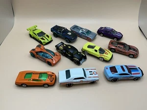 Coches Hot Wheels y Greenbrier, Lote de 11, 2008-2021, ¡Bonito juego! - Imagen 1 de 12