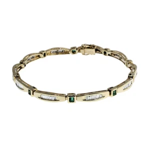 Pulsera de diamantes y esmeraldas de oro amarillo de 14 K - Imagen 1 de 1