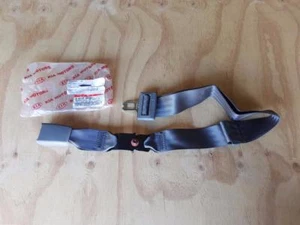 Nos Genuine Kia Rio Rear Centre Center Seat Belt & buckle Stalk 8 9830F D01008 - Picture 1 of 5