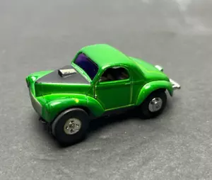 Aurora T-Jet Green Willys Gasser Thunderjet HO Slot Car #1401 Vintage - Picture 1 of 13