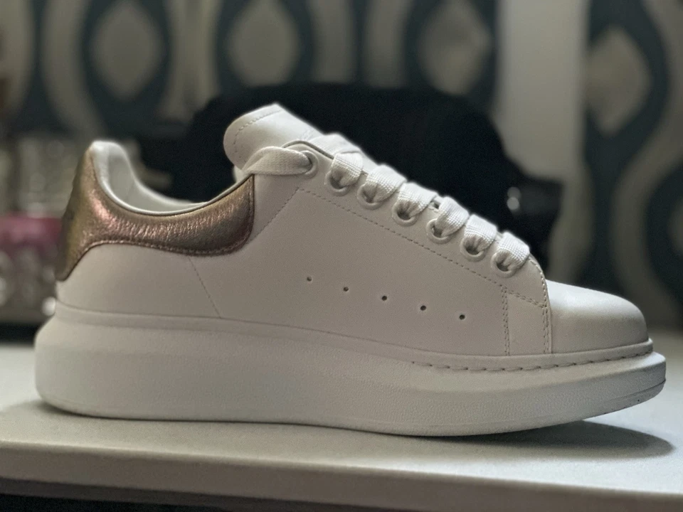 Alexander McQueen 超大款运动鞋-白色带金属玫瑰金高跟鞋 38 码 — 第 1/3 张图片
