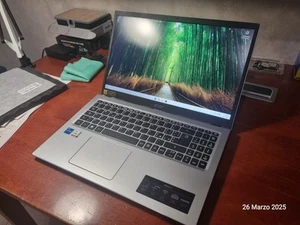 Notebook Acer Aspire 3 - i5 1135g7 - 12GB RAM - 512GB SSD NVME - Windows 11 - Foto 1 di 2