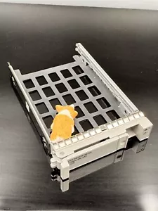 800-35052-01 CISCO 2.5" HARD DRIVE TRAY FOR UCS C220 C240 C460 M2 M3 M4 SAS/SATA - Picture 1 of 1