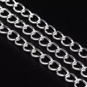LOT de 4m - 4 METRES CHAINES ARGENTE chainette MAILLONS 5,5 x 3,5 x 0,5mm perles - Foto 1 di 1