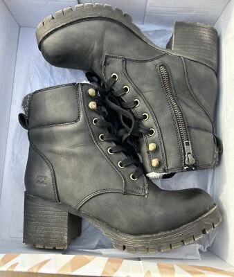 Billabong Lug Boots Wild Thing Sherpa Lining Black Winter Ankle Bootie Women's 7 - Image 1 of 4