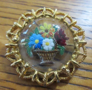 Vtg Flower Bouquet Glass Basket Round Pin Brooch Gold Tone - Picture 1 of 2