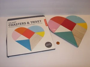 new boxed kikkerland modern wooden Hot Dish Pads Coaster Kitchen Heart trivet - Picture 1 of 3
