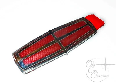 1988-1992 Lincoln Mark VII Bill Blass Sail Panel Emblem (E8LY63517A20A) NOS - Image 1 of 4