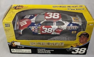 Winners Circle Elliot Sadler #38 M&M car 1/24 scale* - Picture 1 of 2