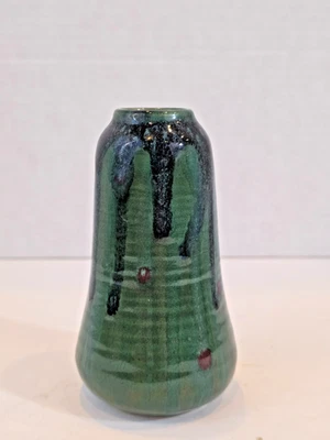 North Dakota School of Mines Pottery Vase Flora Huckfield 1932 - Image 1 of 4