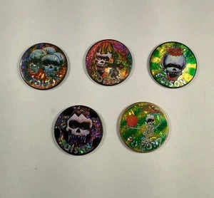 Menge 5 Gift Heavy Metal Pog Milch Kappe Slammer Totenköpfe Sport Vintage - Bild 1 von 2