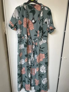 Brand New- Long Length Floral Kimono Uk Size 12 - Picture 1 of 5