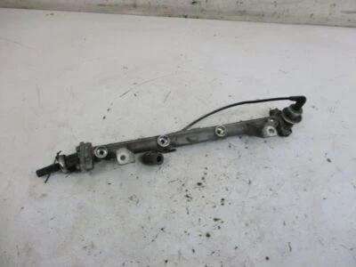 Línea de inyección de combustible riel de combustible compatible con Ford Maverick II MK2 2.0 16V Foto 1 de 4