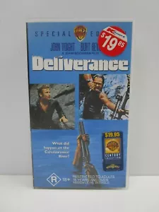 Deliverance John Voight, VHS Tape, Vintage Video, Movie R18+ - Picture 1 of 4