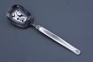 Oneida Community TWILIGHT Bon Bon Spoon 5-1/2" Silverplate Flatware FB31 - Picture 1 of 5