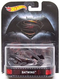 HOT WHEELS 2016 RETRO ENTERTAINMENT BATMAN VS. SUPERMAN BATWING WITH STAND - Picture 1 of 2