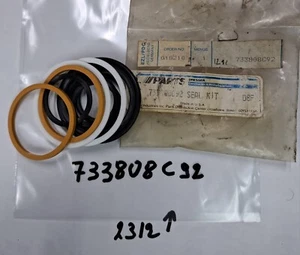NOS TRACTOR PARTS 733808C92 SEAL KIT - Picture 1 of 1