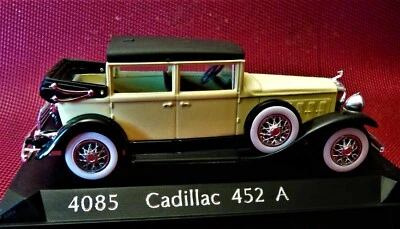 Solido 4085 Cadillac 452-A, en vitrina coche diecast escala 1:43. Foto 1 de 4