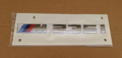 2013-2014 BMW F22 COUPE M235i 235i ///M235i EMBLEM LOGO BAGDE ORIGINAL NEW - Imagem 1 de 4