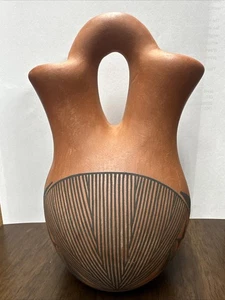 Navajo Art Pottery Wedding Vase Native American Signed B. Ortiz 6 1/2 half inch - Picture 1 of 6