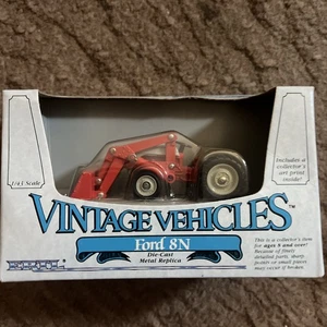 Ertl Ford 8N Tractor Red Loader Vintage Vehicle made USA 1/43 As Pictures NIB - Picture 1 of 1