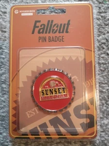 Pin Insignia Esmalte Fallout Puesta de Sol Zarzaparrilla Tapa de Botella MyGeekBox Exclusivo - Imagen 1 de 2