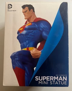 Superman Jim Lee Mini Statua Nuova Edizione DC Collectibles - Foto 1 di 7