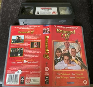 BRASSED OFF! Ewan McGregor / Pete Postlethwaite VIDEO VHS Pal - Picture 1 of 1
