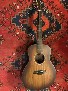 Taylor GS Mini Acoustic Electric in Koa Wood, W/ Case, Excellent Condition - Picture 1 of 13