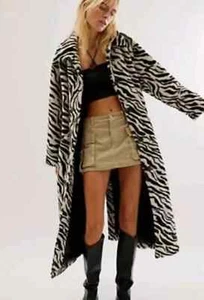WUNDERSCHÖNE Damen FREE PEOPLE Perfekte Zebra Maxi Jacke Mantel Kunstfell Größe XS Lesen - Bild 1 von 8