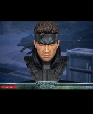 First 4 Figures Metal Gear Solid SOLID SNAKE Grand Scale Bust Statue Sealed NIB - Image 1 of 4