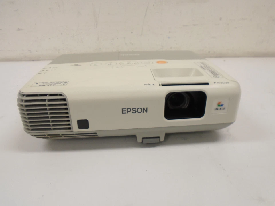 Epson 3LCD Projector H382A - Image 1 of 4
