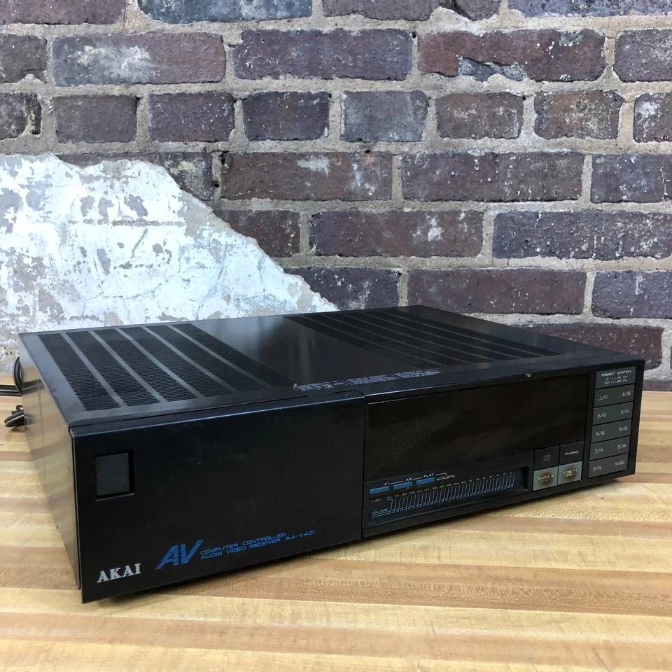 Receptor estéreo controlado por computadora Akai AA-V401 - Probado funciona Foto 1 de 4