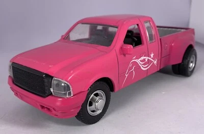 NICE 2004 New Ray 1/27 Country Life Ford F-350 Super Duty Dually Pink - Image 1 of 4