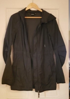 BENCH Woman's Black Hooded Jacket,  Size Small ☔🌂⛈ - Image 1 of 4