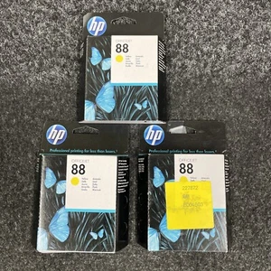HP Officejet 88 Yellow Ink Cartridge x 3 860 Pages Each Brand New Sealed Box - Bild 1 von 4