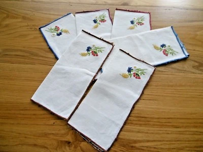 6 petites serviettes brodées Fleurs de France ( 22 x 20 cms ) - Photo 1/4