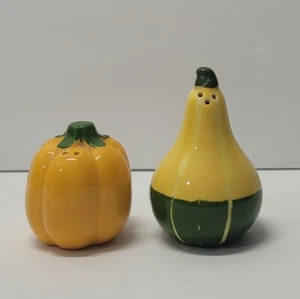 Vintage Avon Shades of Autumn Squash & Pumpkin Salt Pepper Shaker Set - Picture 1 of 4