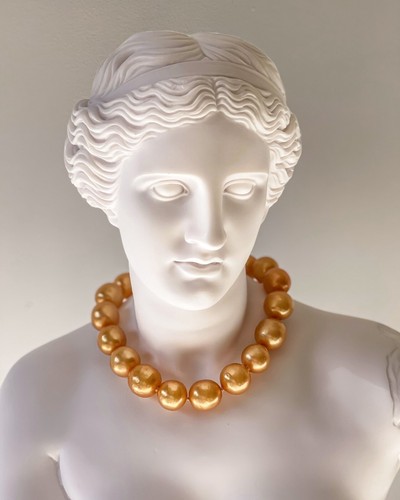 Authentic Chanel Gol Massive Simulated South Sea Pearl Bead Necklace
