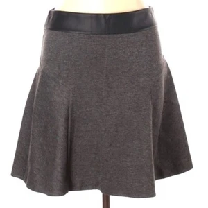 Express Gr. 10 grau Strick ausgestellt seitlicher Reißverschluss kurzer Rock mit Kunstleder Taille - Bild 1 von 13