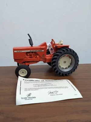 Tractor Allis Chalmers One-Eighty Iowa FFA 2004 modelos a escala 1/16 Foto 1 de 4