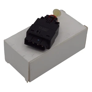 Bremslichtschalter für BMW E30 E36 E34 E32 Land Rover Discovery Opel - Bild 1 von 5