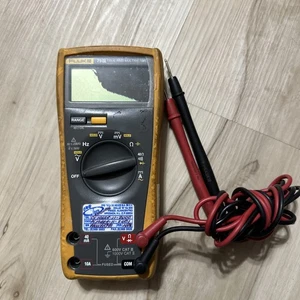 Fluke 79III True RMS Multimeter damaged display Fast Shipping - Picture 1 of 4