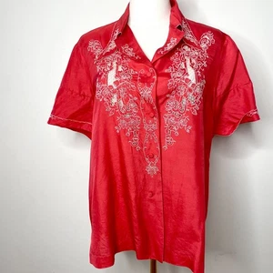 Camisa Occidental Roja De Colección Años 80 Seda Bordada a Mano Ojales Encaje Delicada Talla S/M - Imagen 1 de 7