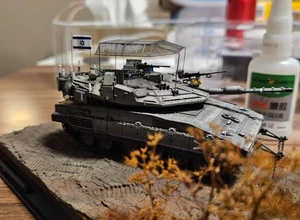 NEW 1/72 Israeli Merkava 4M Tank Trophy Defense With Netting Finished Model - Picture 1 of 9