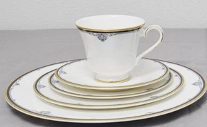 Royal Doulton Princeton Five Piece Place Setting - Picture 1 of 3